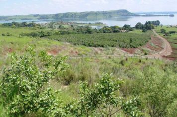 Foto - Serra e represa - Fotos Atuais