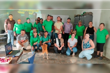  Funcionários da Agricultura e Meio Ambiente recebem orientação sobre coleta seletiva