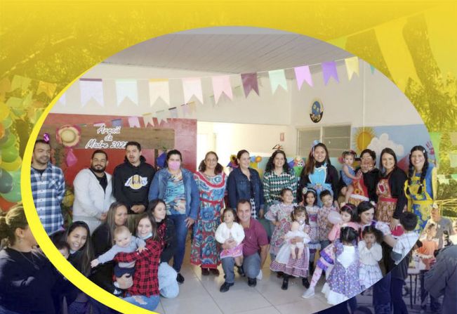 Fartura reúne família na escola com várias atividades e comemora mês junino