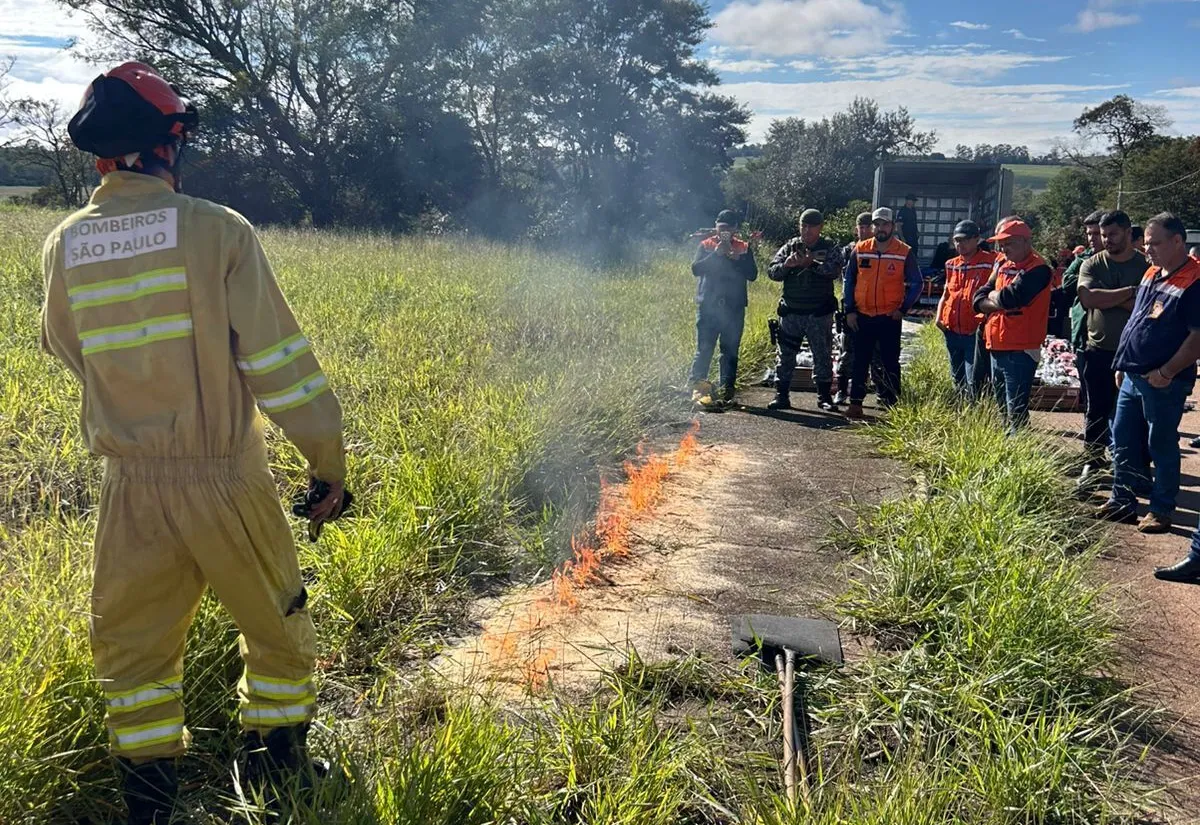 Operação São Paulo Sem Fogo: Defesa Civil participa de treinamento 