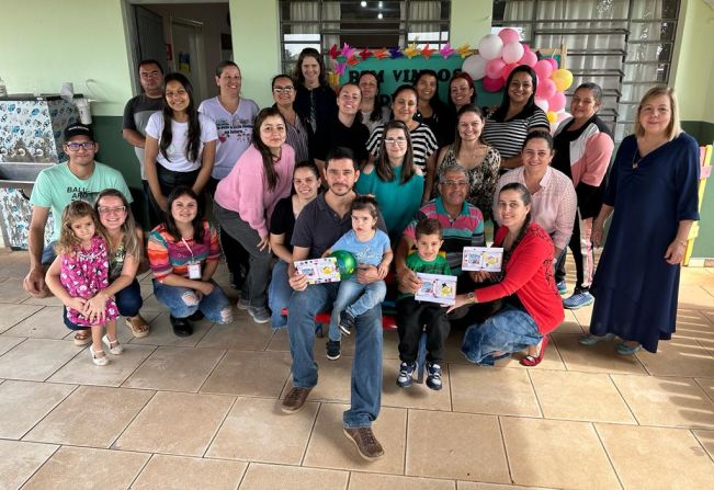 Família na Escola: Fortalecendo laços e construindo educação