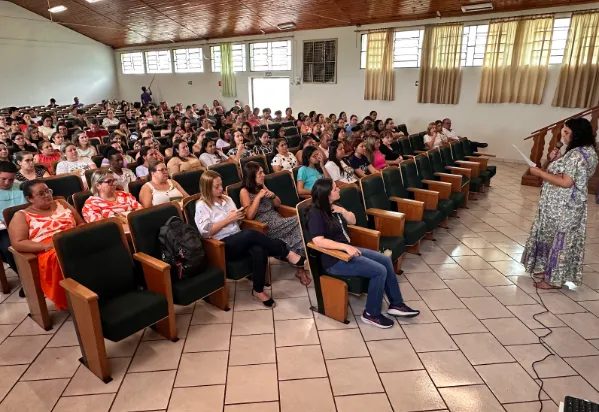 Prefeitura de Fartura promove formação para profissionais de apoio da Educação.