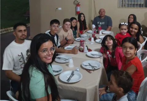 Programa Criança Feliz promove Noite da Pizza para famílias atendidas em Fartura.